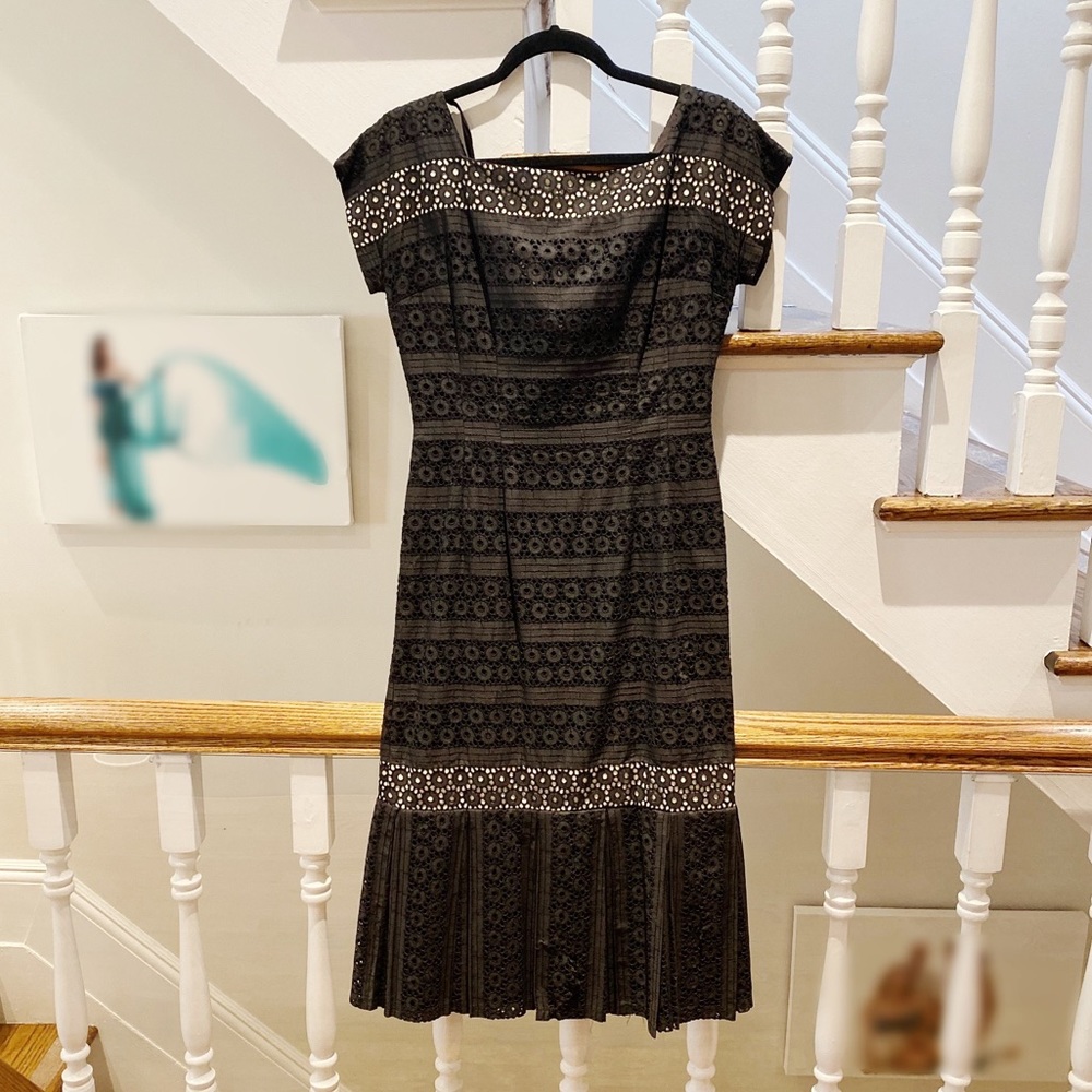 Styled by well-made black dress - Picture 1 of 2